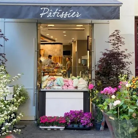 Design In Really Centre Of Appartamento Parigi